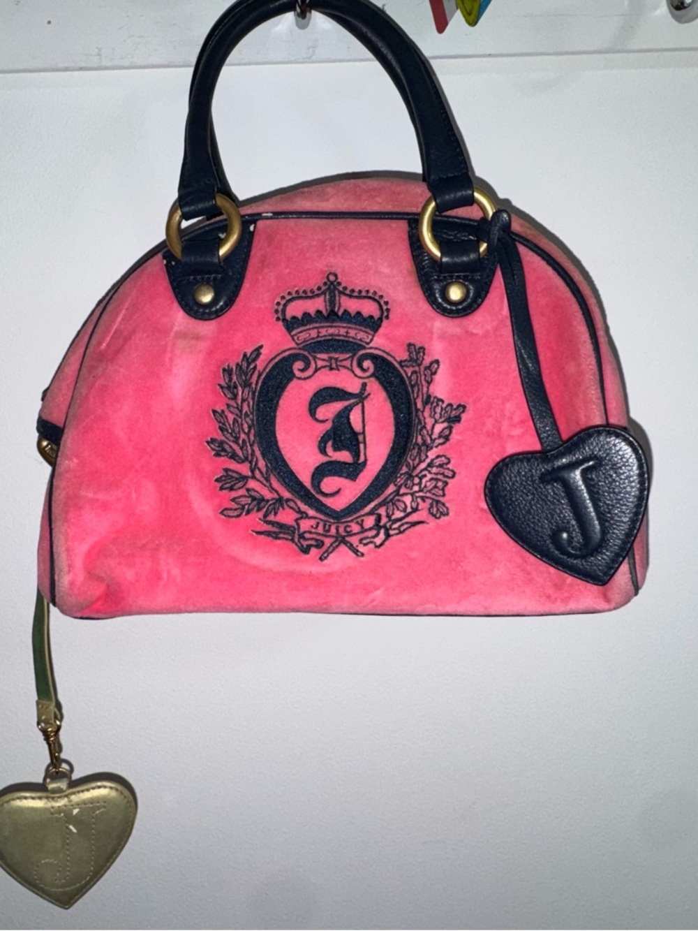 VINTAGE Juicy Couture Pink and Black Dome Satchel with Heart Charm - Picture 6 of 7